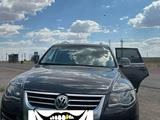 Volkswagen Touareg 2008 года за 8 000 000 тг. в Сатпаев – фото 5