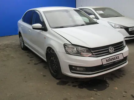 Volkswagen Polo 2015 года за 3 640 500 тг. в Актобе – фото 5
