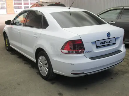 Volkswagen Polo 2015 года за 3 640 500 тг. в Актобе – фото 4