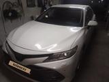 Toyota Camry 2019 годаүшін9 500 000 тг. в Актобе – фото 2