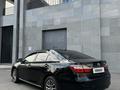 Toyota Camry 2013 года за 7 800 000 тг. в Астана – фото 2