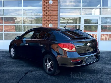 Chevrolet Cruze 2013 года за 3 210 000 тг. в Актобе – фото 7