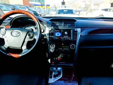Toyota Camry 2012 года за 10 500 000 тг. в Актобе – фото 3