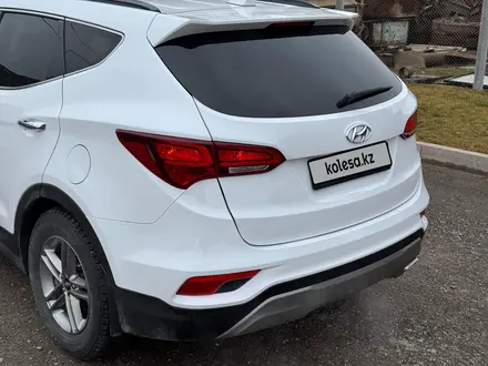 Hyundai Santa Fe 2017 года за 10 500 000 тг. в Караганда – фото 10
