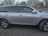 Toyota Highlander 2011 года за 13 800 000 тг. в Усть-Каменогорск – фото 2