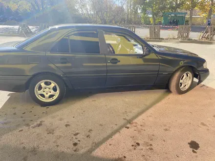 Mercedes-Benz C 180 1994 года за 1 450 000 тг. в Караганда – фото 20