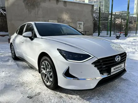 Hyundai Sonata 2020 года за 13 200 000 тг. в Алматы – фото 3