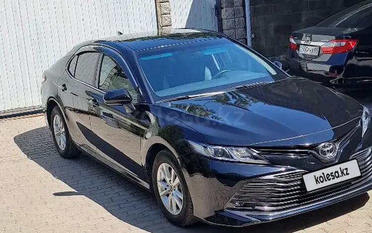 Toyota Camry 2019 года за 12 000 000 тг. в Алматы