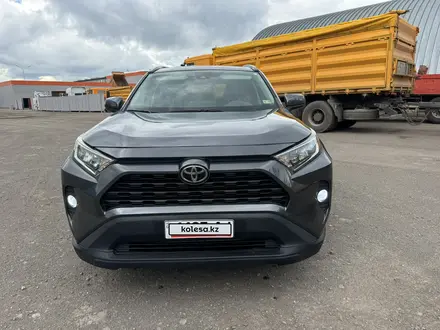 Toyota RAV4 2020 года за 12 500 000 тг. в Караганда – фото 2