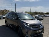 Toyota Sienna 2018 года за 11 000 000 тг. в Актау – фото 3