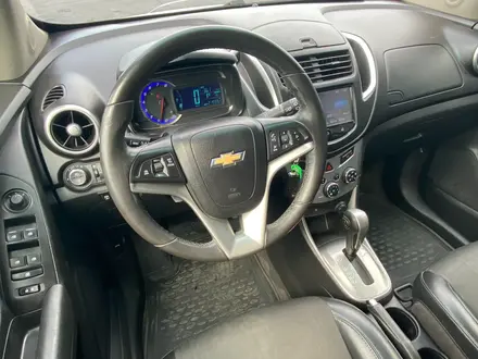 Chevrolet Tracker 2014 года за 5 300 000 тг. в Шымкент – фото 8