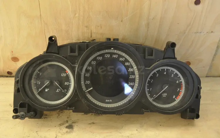 Mercedes W204 C class щиток приборов приборка за 50 000 тг. в Астана