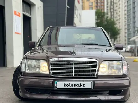 Mercedes-Benz E 280 1992 года за 3 300 000 тг. в Алматы – фото 4