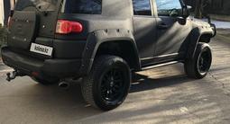 Toyota FJ Cruiser 2007 года за 15 900 000 тг. в Алматы – фото 2