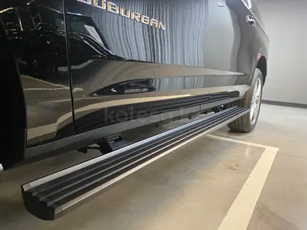 Chevrolet Suburban 2023 года за 44 900 000 тг. в Алматы – фото 8