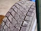 Автошины с дисками RAV4 зима за 250 000 тг. в Астана – фото 3