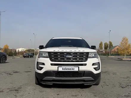 Ford Explorer 2016 года за 15 300 000 тг. в Алматы – фото 2