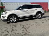 Ford Explorer 2016 года за 15 300 000 тг. в Алматы – фото 4
