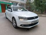 Volkswagen Jetta 2014 года за 4 800 000 тг. в Алматы – фото 2