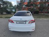 Toyota Corolla 2012 года за 6 000 000 тг. в Актобе – фото 2