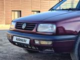 Volkswagen Vento 1993 года за 1 250 000 тг. в Жезказган – фото 2