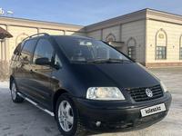 Volkswagen Sharan 2002 годаүшін3 500 000 тг. в Уральск