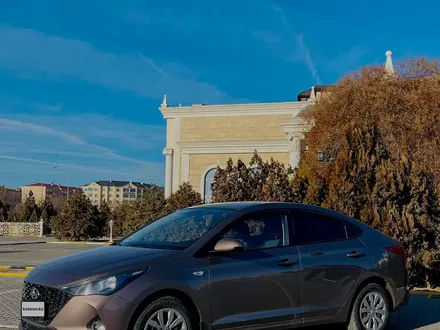 Hyundai Accent 2020 года за 7 500 000 тг. в Актау – фото 3