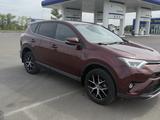 Toyota RAV4 2018 годаүшін10 500 000 тг. в Усть-Каменогорск – фото 2