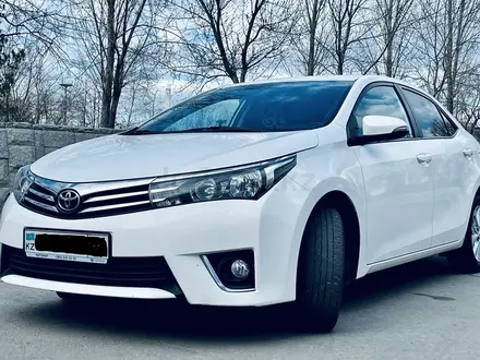 Toyota Corolla 2015 года за 8 700 000 тг. в Астана