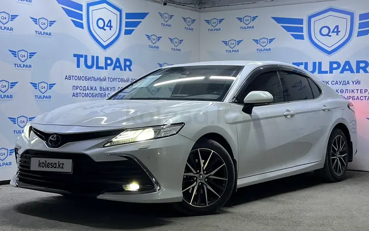 Toyota Camry 2021 года за 18 400 000 тг. в Шымкент