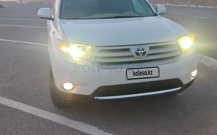Toyota Highlander 2013 годаүшін8 500 000 тг. в Актау