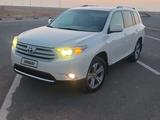 Toyota Highlander 2013 годаүшін8 500 000 тг. в Актау – фото 2