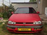 Volkswagen Golf 1993 годаүшін1 400 000 тг. в Алматы