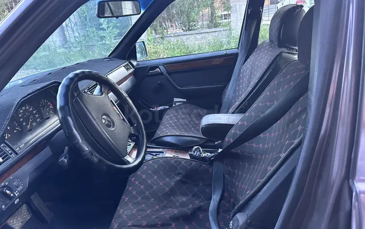 Mercedes-Benz E 230 1992 годаүшін2 000 000 тг. в Алматы