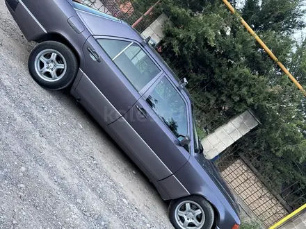 Mercedes-Benz E 230 1992 года за 2 000 000 тг. в Алматы – фото 4