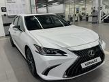 Lexus ES 250 2022 года за 25 000 000 тг. в Шымкент