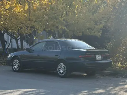 Toyota Camry 1998 года за 3 800 000 тг. в Алматы – фото 11