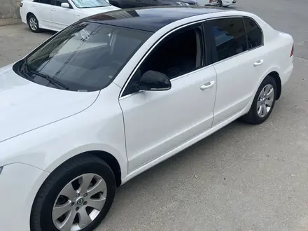 Skoda Superb 2011 года за 5 000 000 тг. в Актау – фото 4