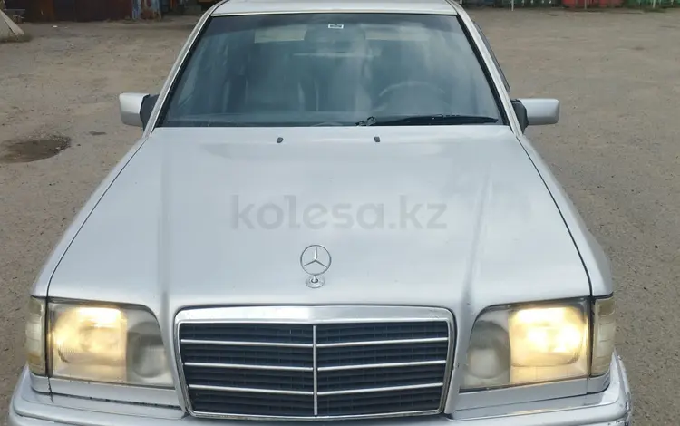 Mercedes-Benz E 220 1994 годаүшін2 400 000 тг. в Алматы