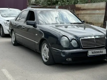 Mercedes-Benz E 280 1996 года за 2 500 000 тг. в Алматы – фото 4