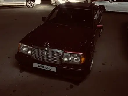 Mercedes-Benz E 230 1988 года за 2 500 000 тг. в Семей – фото 4