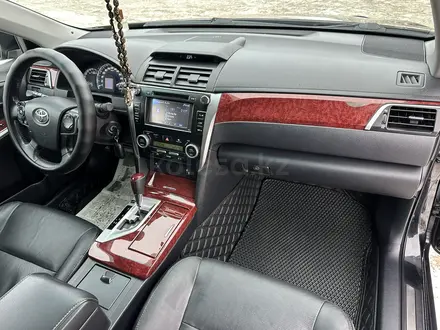 Toyota Camry 2014 года за 10 200 000 тг. в Кокшетау – фото 48