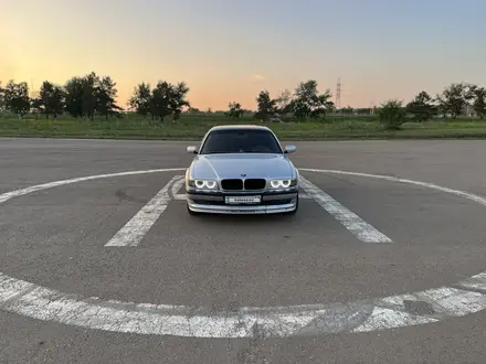 BMW 730 1996 года за 3 500 000 тг. в Костанай