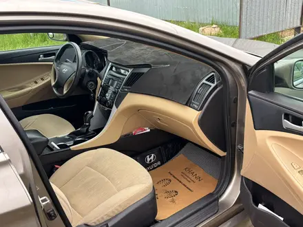 Hyundai Sonata 2014 года за 3 500 000 тг. в Уральск – фото 9