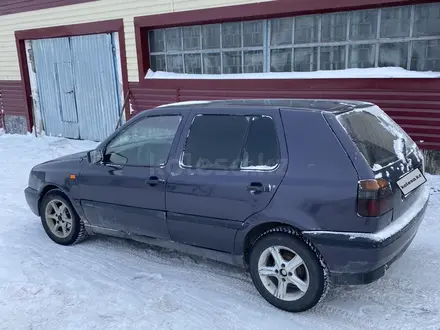 Volkswagen Golf 1993 года за 900 000 тг. в Караганда – фото 2