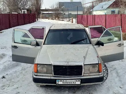 Mercedes-Benz E 230 1992 года за 380 000 тг. в Алматы – фото 2