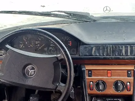 Mercedes-Benz E 230 1992 года за 380 000 тг. в Алматы – фото 5