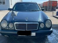 Mercedes-Benz E 230 1997 года за 1 900 000 тг. в Кокшетау