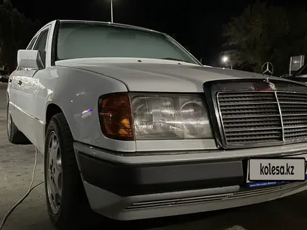 Mercedes-Benz E 230 1993 года за 2 500 000 тг. в Кордай – фото 2