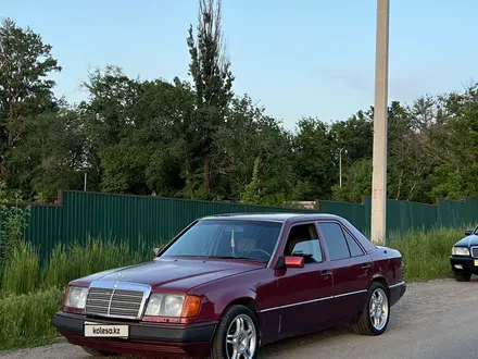 Mercedes-Benz E 280 1992 года за 2 990 000 тг. в Алматы – фото 11